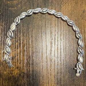 Vintage CW 925 Sterling Silver Leaf Link Bracelet Signed 7.5”